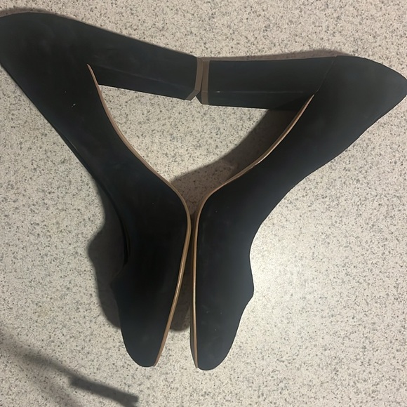 Jcrew black suede round to pump size 11 - Picture 4 of 7